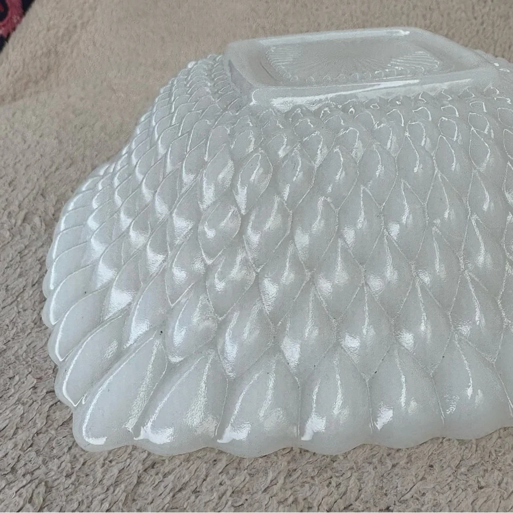 Vintage Milk Glass Square Bowls Set of 2 White Diamond Hobnail Pattern Retro VTG